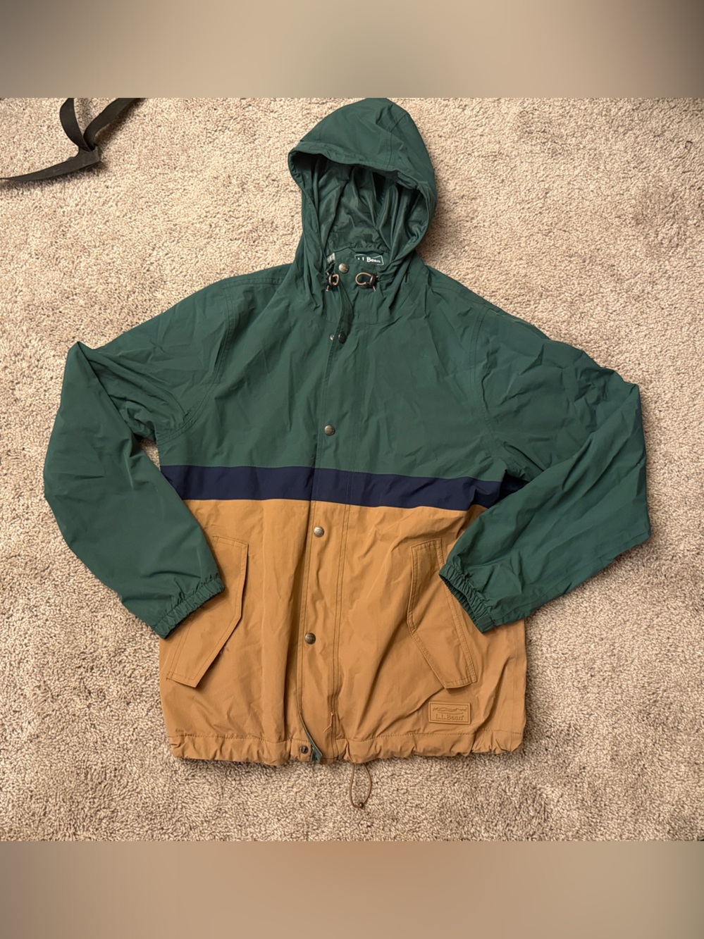 L.L. Bean Green, Navy & Tan Hooded Colorblock Windbreaker Men’s M